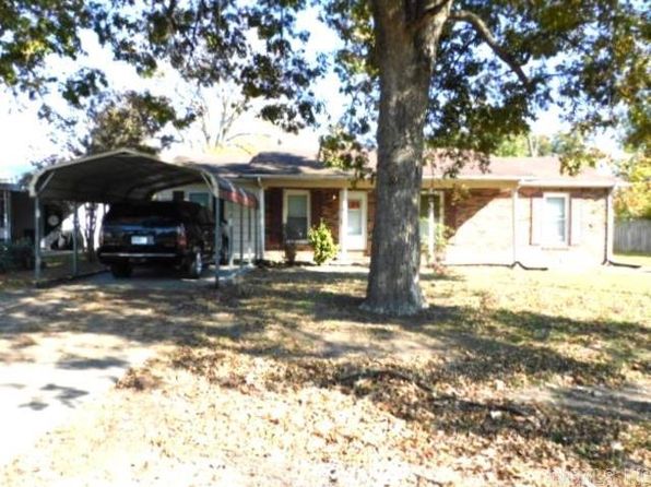 114 N Jackson St, Lilbourn, MO 63862