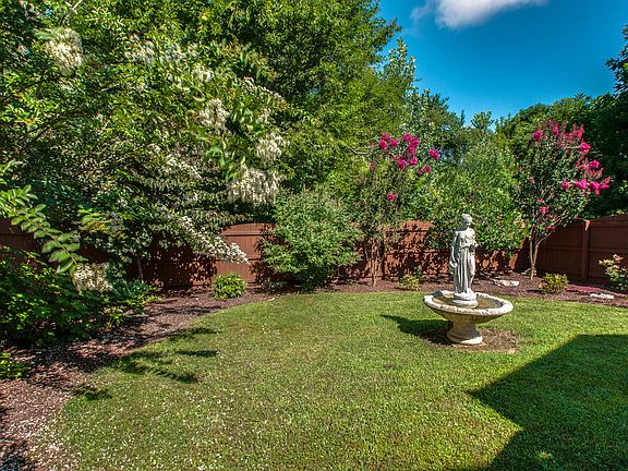 PRIVATE FENCED IN BACKYARD