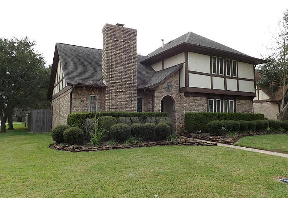1st image of 1902 Meadow Creek Dr