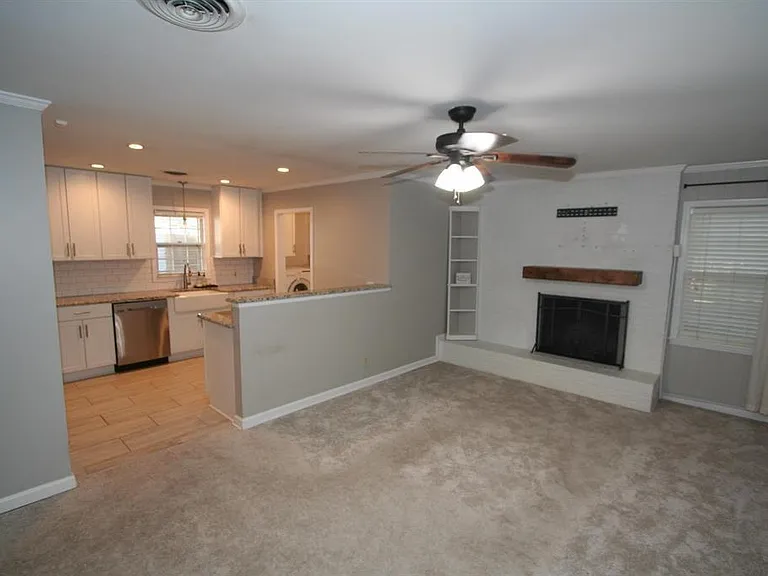 1588 Dorset Dr — Photo 1