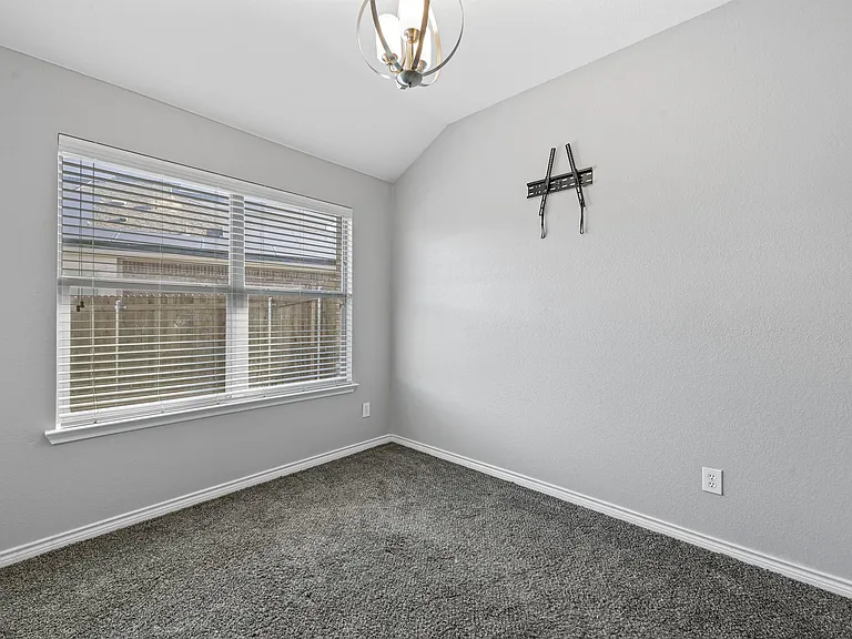 5590 Manitou Dr — Photo 6
