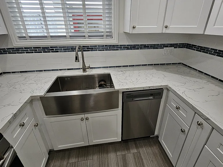 dishwasher & stainless steel sink