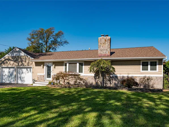 87 Bayway Avenue, Bay Shore, NY 11706