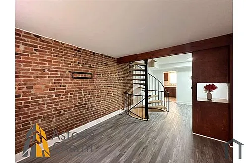 508 Wyeth St Photo 1