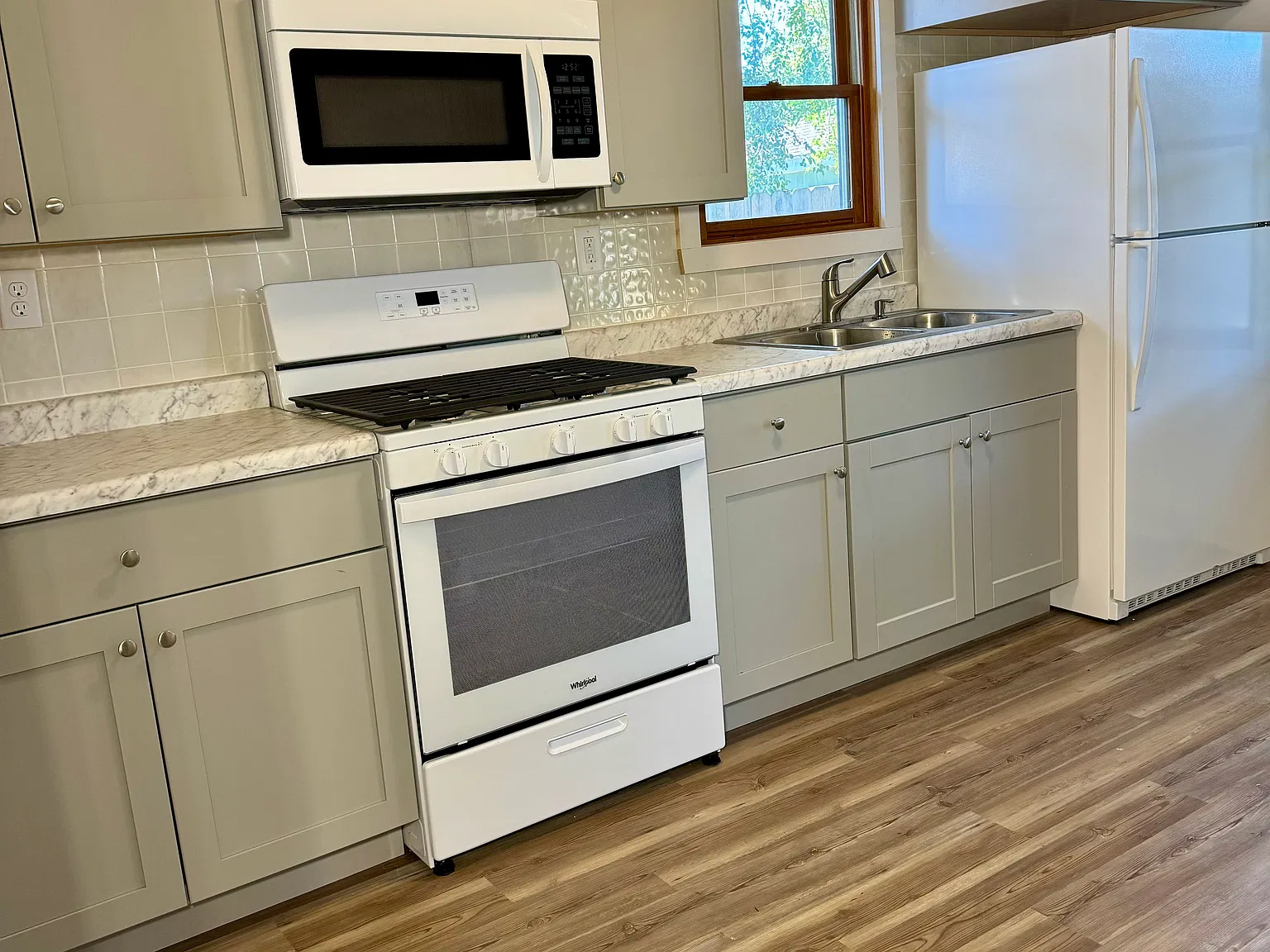 2 bed, 656 sqft, $1,500 — Photo 2