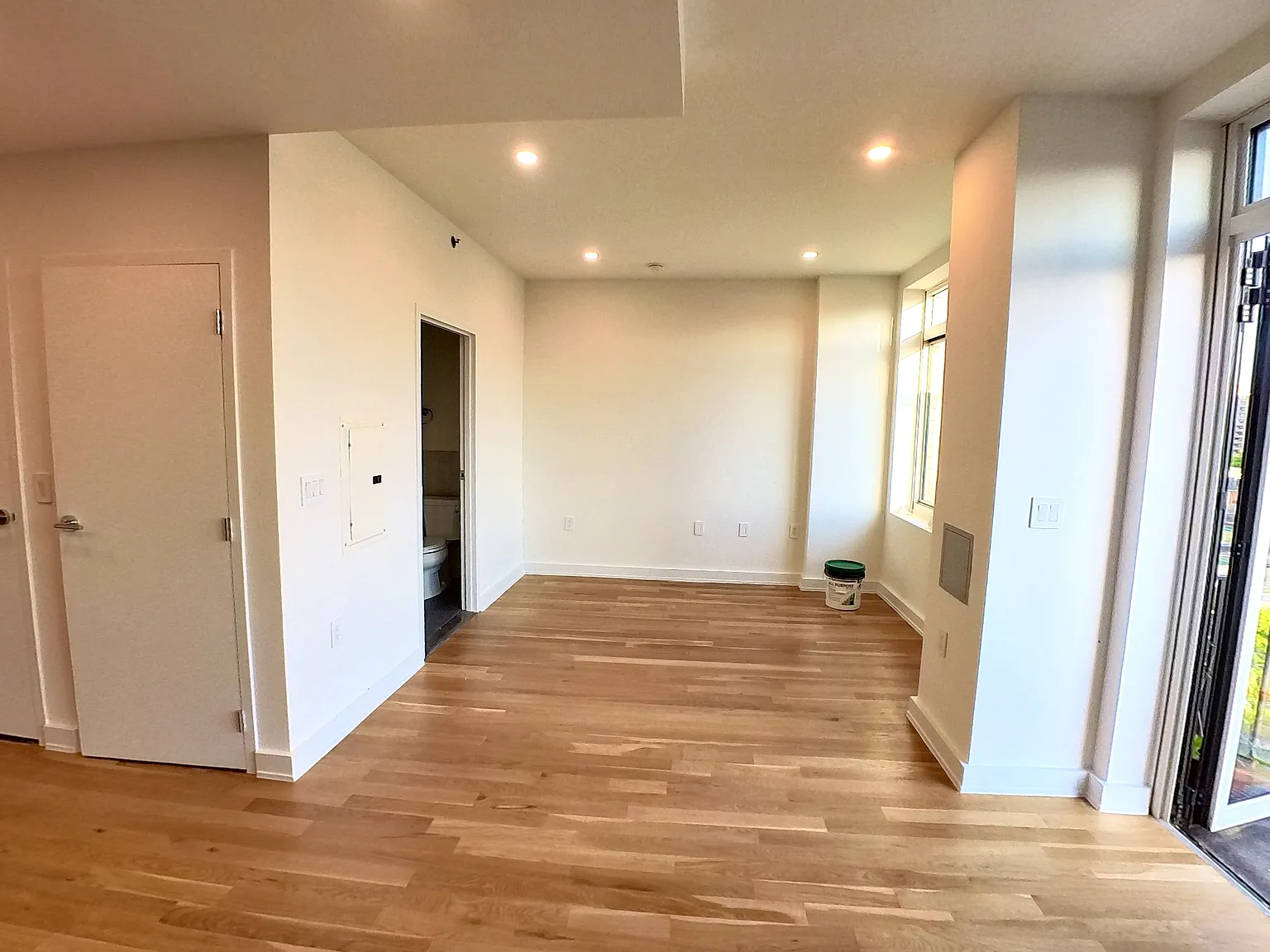 11-15 Broadway — Photo 3
