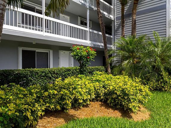 5th image of 2135 Windward Way APT 109