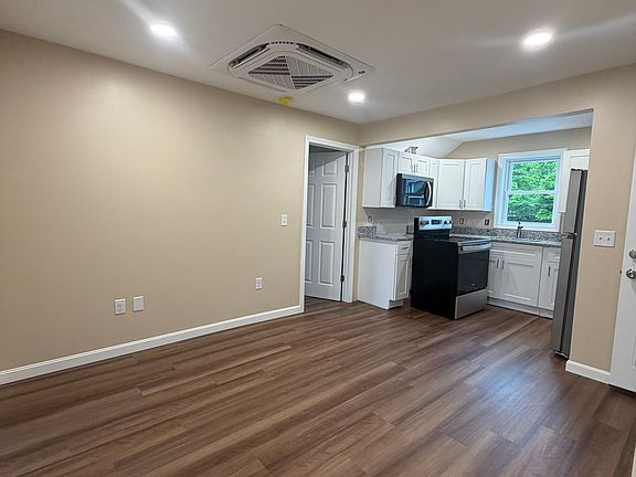 4th image of 3 Coolidge St Floor 2