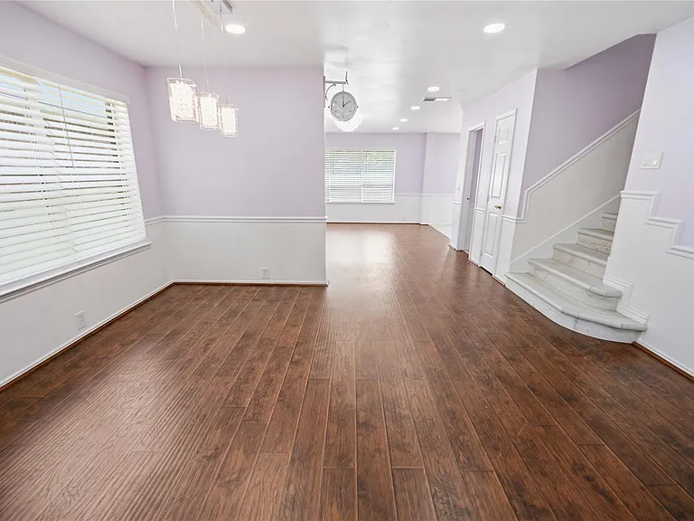 6811 Brighton Hill Ln — Photo 2