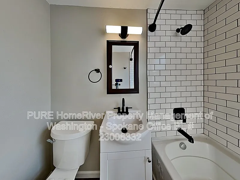 2 bed, 2.0 bath, 1600 sqft, $1,750 — Photo 3