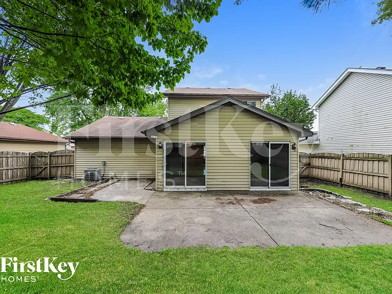 1045 Camden Ln — Photo 18