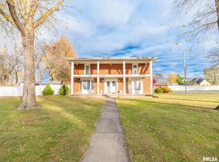 121 S Shawgo Ave, Havana, IL 62644