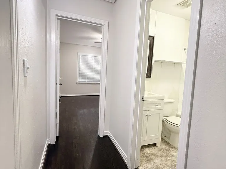 832 S Anderson St — Photo 10
