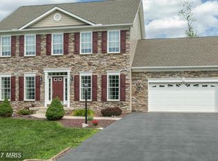 831 Rivanna Run, Falling Waters, WV 25419