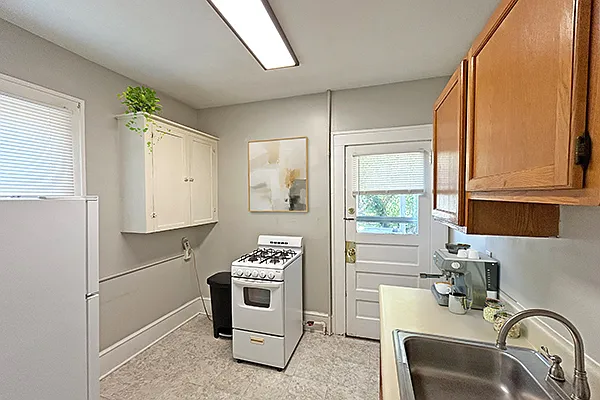 8 Baird St #2 — Photo 2