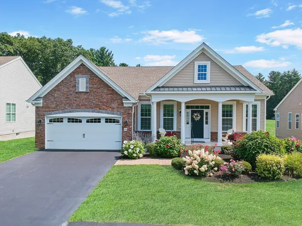 38 Pine Tree Dr #38, Methuen, MA 01844