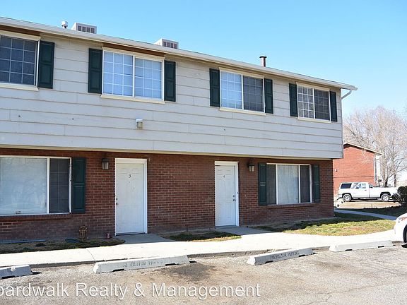 3rd image of 2411 W 3800 S APT 4