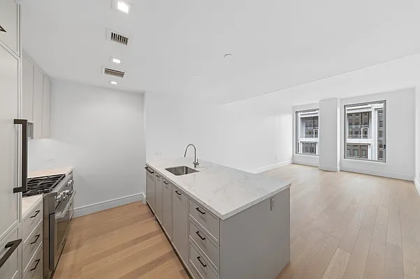 Rented by R New York | media 20