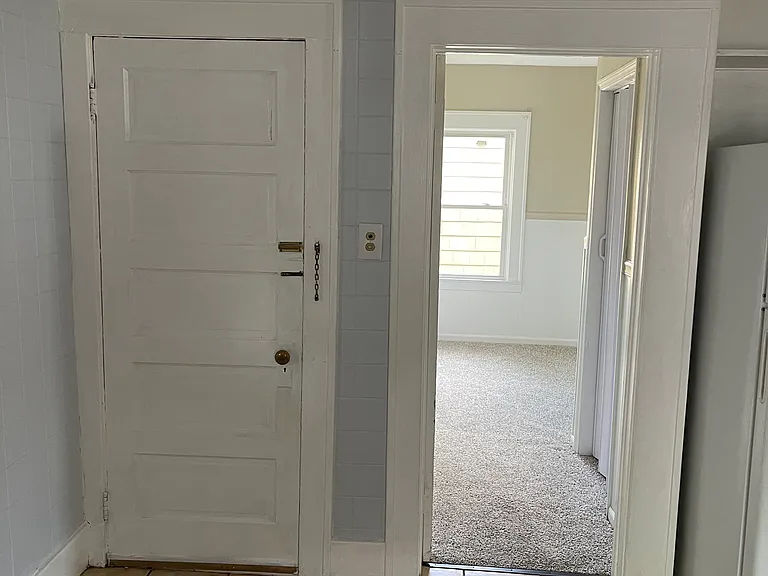 139 Lynwood Ave #1 — Photo 18