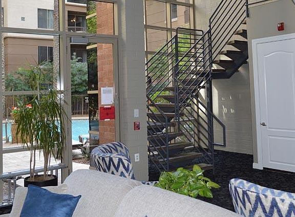 4th image of 1701 E Colter St Unit 114