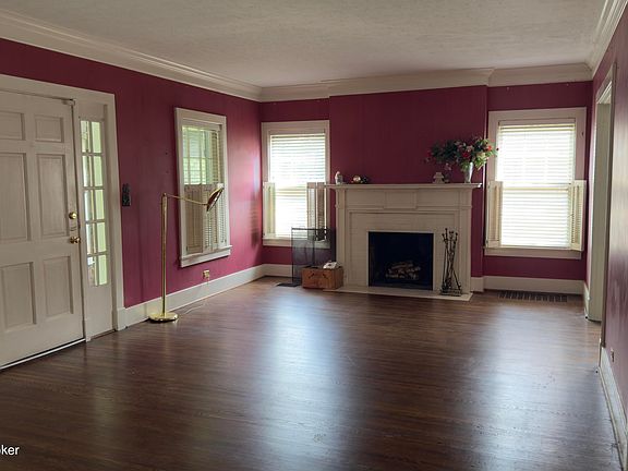 5th image of 2648 Whittier Ave