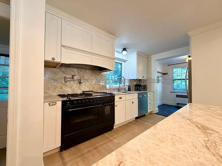 152 Gordon St — Photo 7