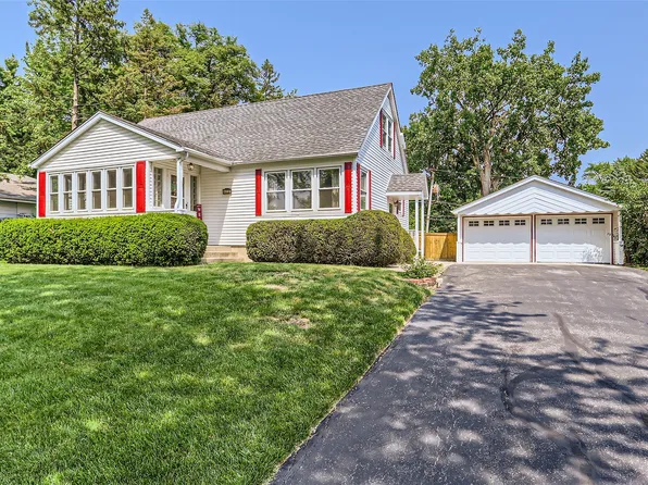 415 Oak Ave, Wood Dale, IL 60191