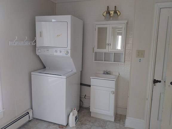 5th image of 30 E Madison St #2