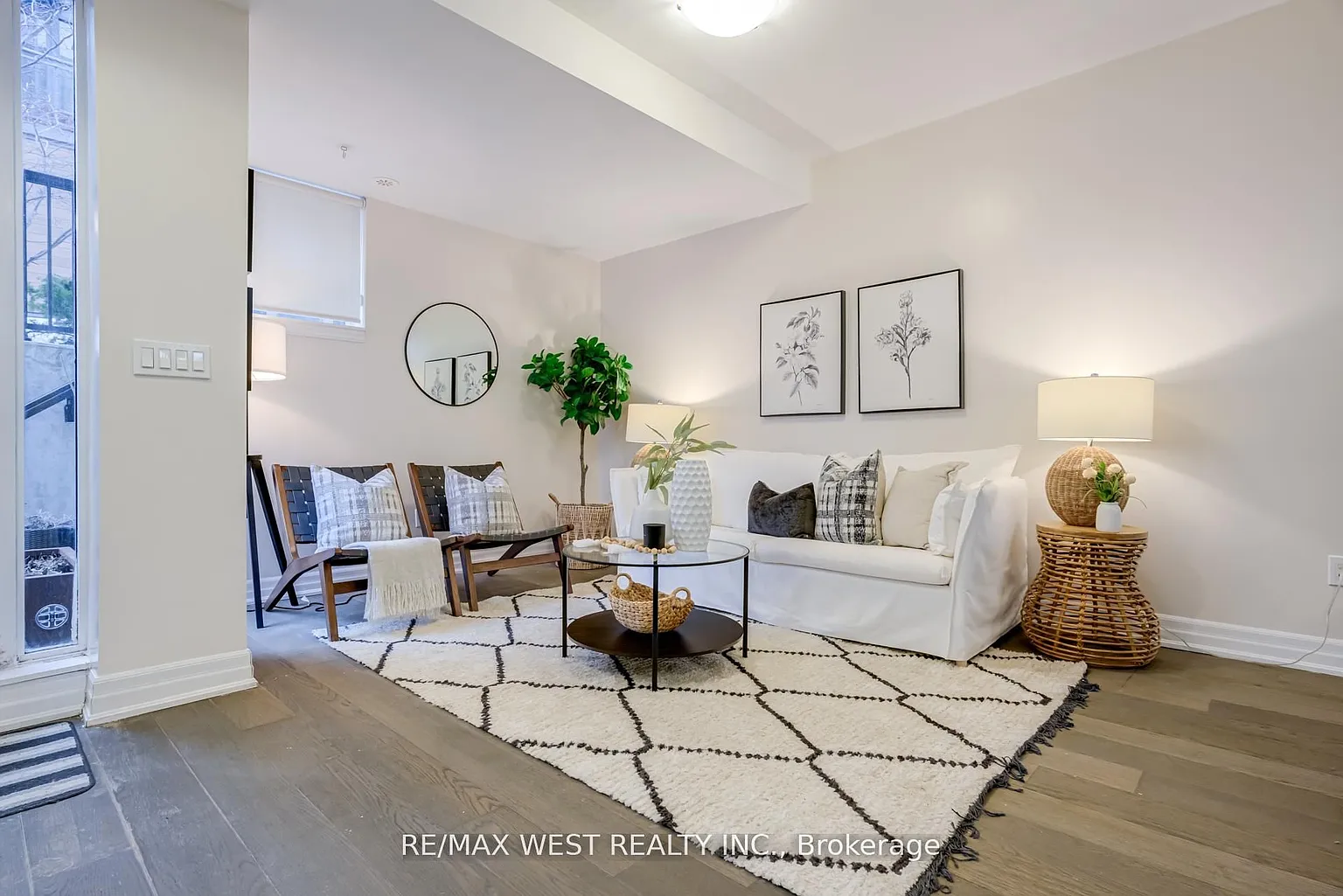 45 Sousa Mendes St #101 photo 1