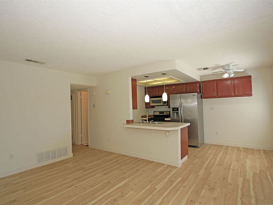 1st image of 82567 Avenue 48 APT 102