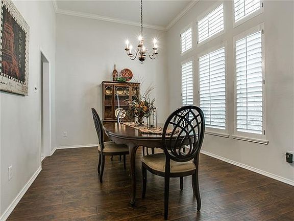 5th image of 6939 Briarwood Dr