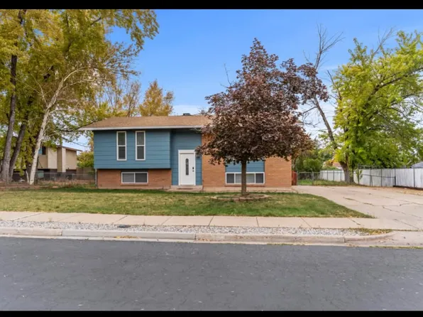 1183 Dallas St, Syracuse, UT 84075