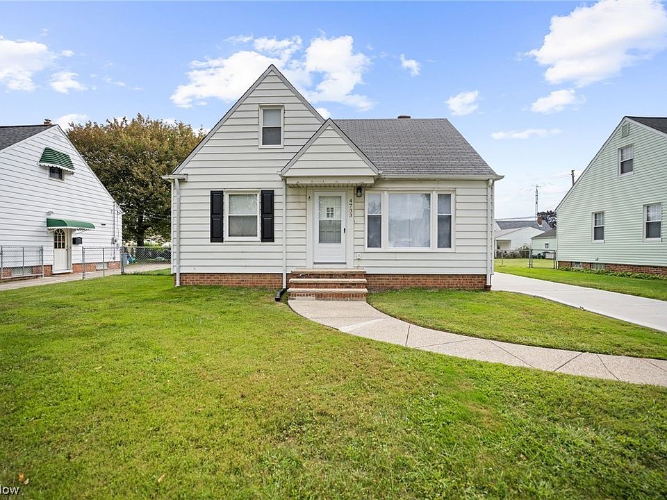 1st image of 4733 Summer Ln