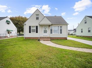 4733 Summer Ln, Brooklyn, OH