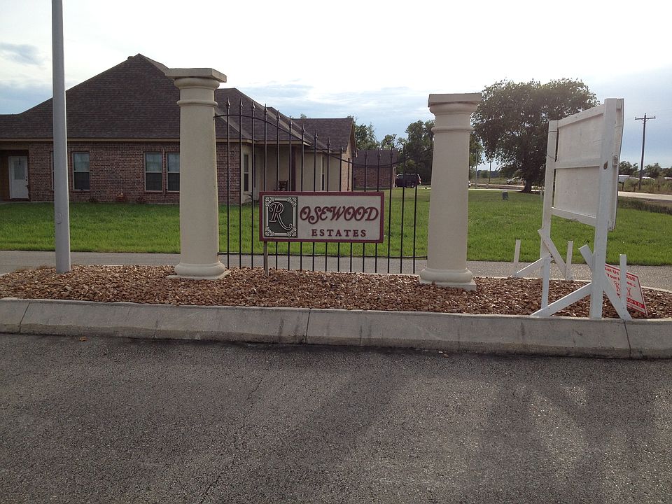 2nd image of 115 Critter Creek