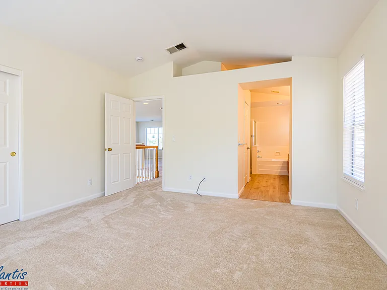 6325 Windrow Ct — Photo 9