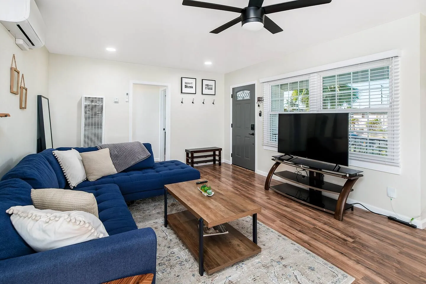 5209 Solola Ave — Photo 3