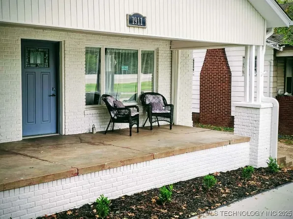 1911 E 13th Pl, Tulsa, OK 74104