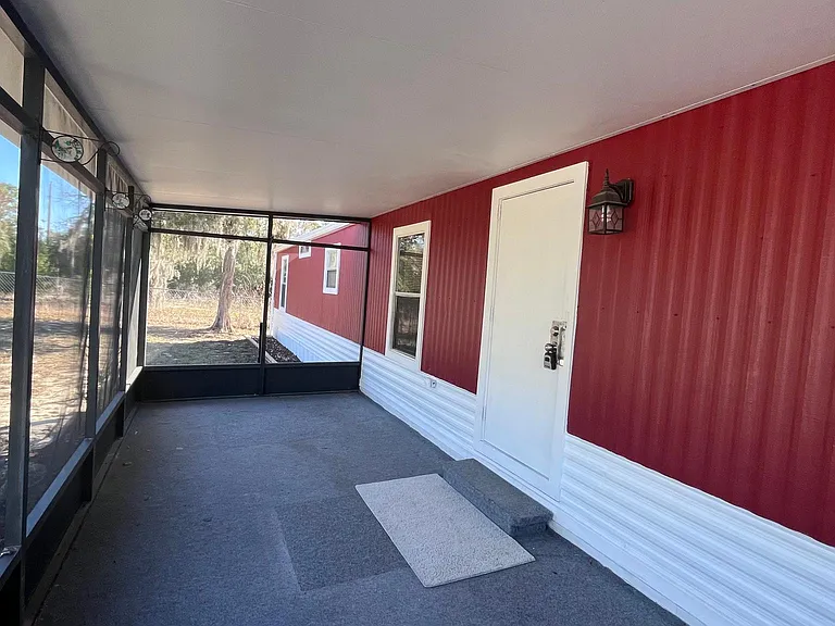 7361 Westview Ct — Photo 3
