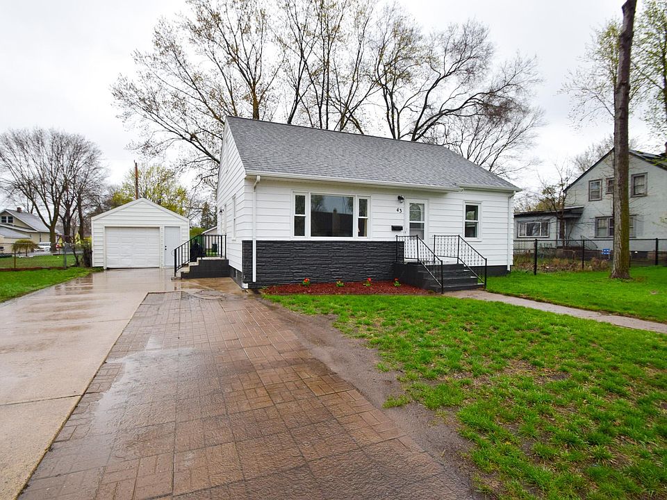 1st image of 43 11th Ave N