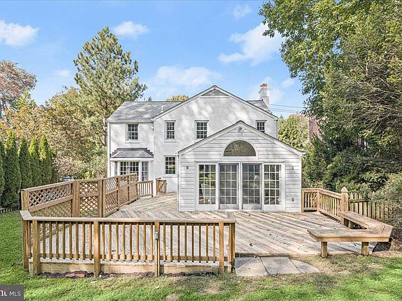 2nd image of 5916 Welborn Dr