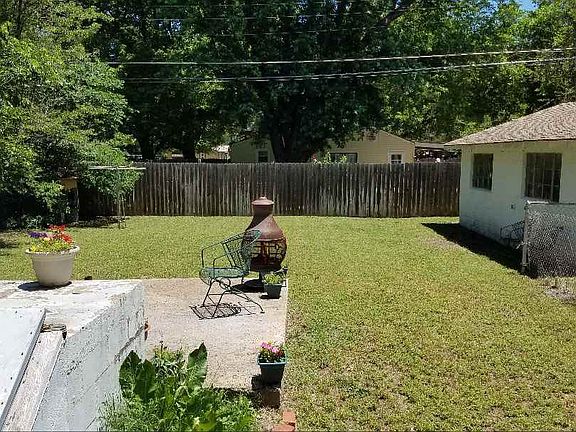5th image of 3014 N Woodland St