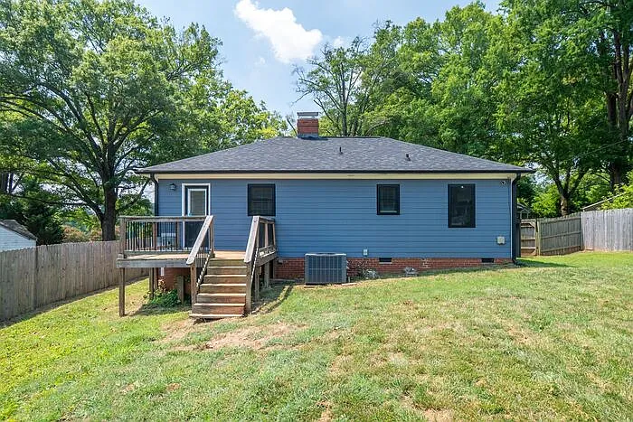 2520 Brentwood Pl — Photo 4