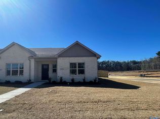 415 Ronnie Dr, Hartselle, AL 35640