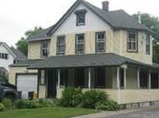 87 McConnell Ave, Bayport, NY 11705