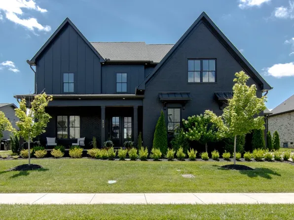 5713 Eaglemont Dr, Murfreesboro, TN 37129