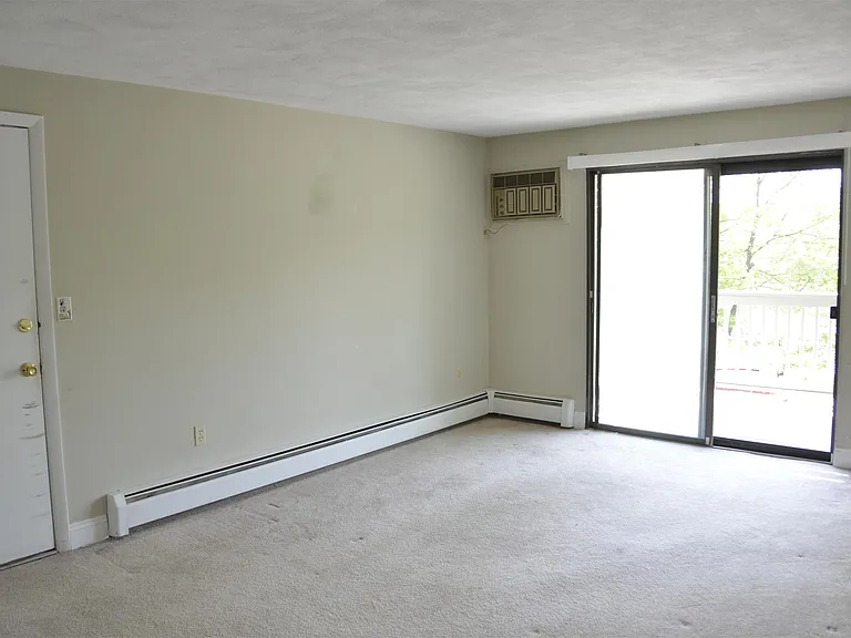 33 Andrew St #20 — Photo 6