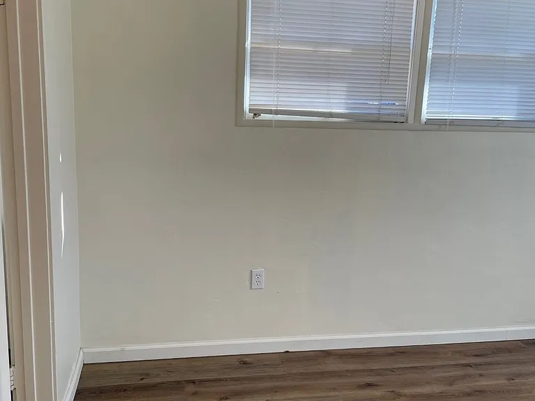 1710 Broad St — Photo 11