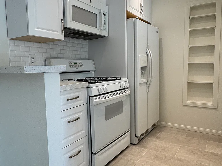 2680 Lake Ave #3 — Photo 4
