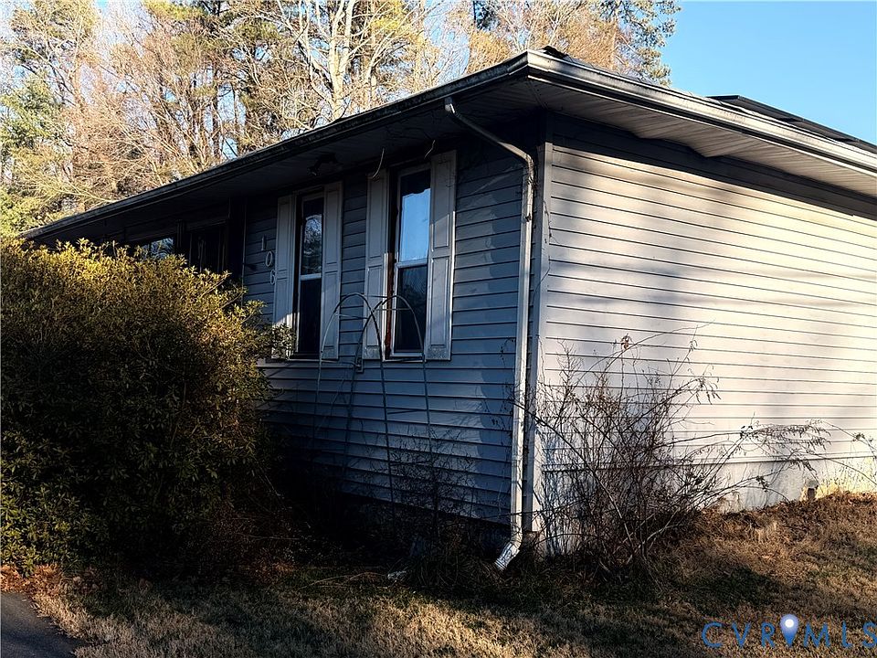 2nd image of 106 Hickory Dr
